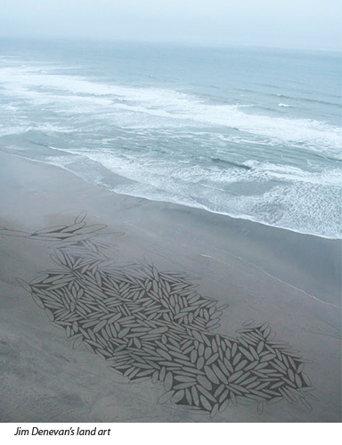 Sand drawing by Jim Denevan